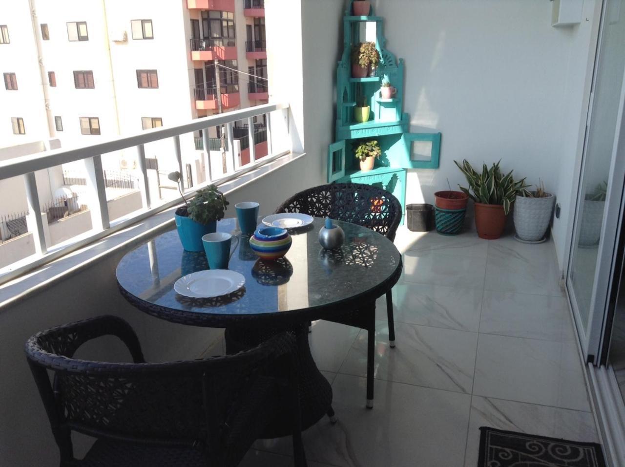 Seafront Apartment With Pool セント・ポールズ・ベイ エクステリア 写真